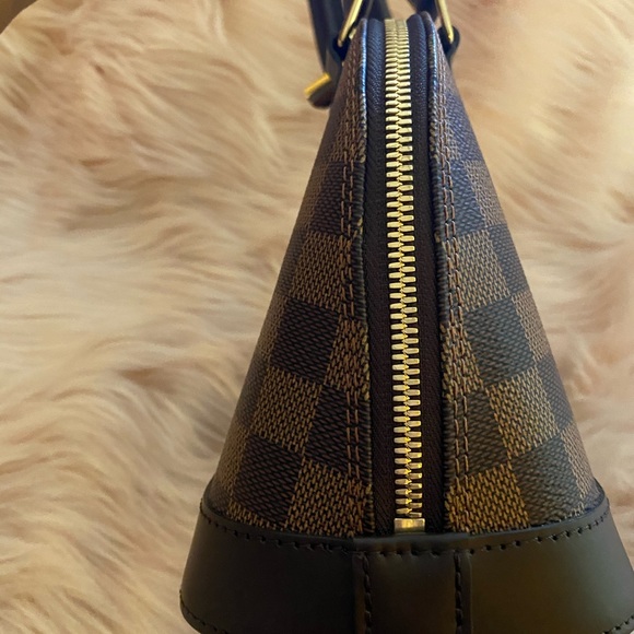 Louis Vuitton Alma BB - Picture 5 of 12